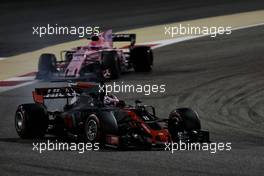 Romain Grosjean (FRA) Haas F1 Team VF-17. 16.04.2017. Formula 1 World Championship, Rd 3, Bahrain Grand Prix, Sakhir, Bahrain, Race Day.
