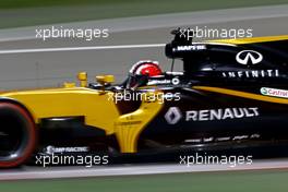 Nico Hulkenberg (GER) Renault Sport F1 Team  16.04.2017. Formula 1 World Championship, Rd 3, Bahrain Grand Prix, Sakhir, Bahrain, Race Day.