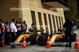 (L to R): Jolyon Palmer (GBR) Renault Sport F1 Team RS17 and team mate Nico Hulkenberg (GER) Renault Sport F1 Team RS17 in qualifying parc ferme. 15.04.2017. Formula 1 World Championship, Rd 3, Bahrain Grand Prix, Sakhir, Bahrain, Qualifying Day.