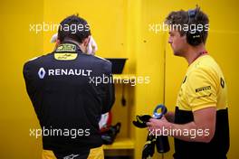 Jolyon Palmer (GBR) Renault Sport F1 Team   15.04.2017. Formula 1 World Championship, Rd 3, Bahrain Grand Prix, Sakhir, Bahrain, Qualifying Day.