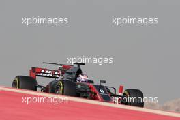 Romain Grosjean (FRA) Haas F1 Team VF-17. 15.04.2017. Formula 1 World Championship, Rd 3, Bahrain Grand Prix, Sakhir, Bahrain, Qualifying Day.