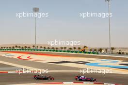 Carlos Sainz Jr (ESP) Scuderia Toro Rosso STR12. 15.04.2017. Formula 1 World Championship, Rd 3, Bahrain Grand Prix, Sakhir, Bahrain, Qualifying Day.