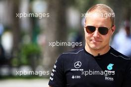 Valtteri Bottas (FIN) Mercedes AMG F1. 15.04.2017. Formula 1 World Championship, Rd 3, Bahrain Grand Prix, Sakhir, Bahrain, Qualifying Day.