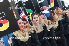 Grid girls. 16.04.2017. Formula 1 World Championship, Rd 3, Bahrain Grand Prix, Sakhir, Bahrain, Race Day.