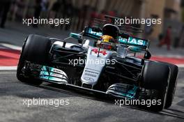 Lewis Hamilton (GBR) Mercedes AMG F1 W08. 18.04.2017. Formula 1 Testing. Sakhir, Bahrain. Tuesday.