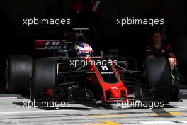 Romain Grosjean (FRA) Haas F1 Team  18.04.2017. Formula 1 Testing. Sakhir, Bahrain. Tuesday.