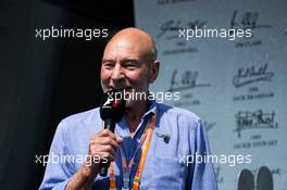 Sir Patrick Stewart (GBR) Actor on the podium. 11.06.2017. Formula 1 World Championship, Rd 7, Canadian Grand Prix, Montreal, Canada, Race Day.