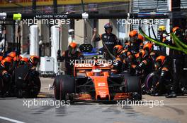 Stoffel Vandoorne (BEL) McLaren MCL32 pit stop. 11.06.2017. Formula 1 World Championship, Rd 7, Canadian Grand Prix, Montreal, Canada, Race Day.