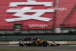 Jolyon Palmer (GBR) Renault Sport F1 Team RS17. 07.04.2017. Formula 1 World Championship, Rd 2, Chinese Grand Prix, Shanghai, China, Practice Day.