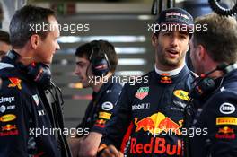 (L to R): Paul Monaghan (GBR) Red Bull Racing Chief Engineer with Daniel Ricciardo (AUS) Red Bull Racing and Christian Horner (GBR) Red Bull Racing Team Principal. 07.04.2017. Formula 1 World Championship, Rd 2, Chinese Grand Prix, Shanghai, China, Practice Day.