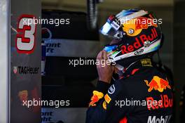 Daniel Ricciardo (AUS) Red Bull Racing. 07.04.2017. Formula 1 World Championship, Rd 2, Chinese Grand Prix, Shanghai, China, Practice Day.