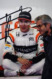 Stoffel Vandoorne (BEL) McLaren. 07.04.2017. Formula 1 World Championship, Rd 2, Chinese Grand Prix, Shanghai, China, Practice Day.