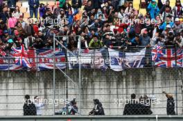 Lewis Hamilton (GBR) Mercedes AMG F1 meets the fans in the grandstand during the Second Practice Session. 07.04.2017. Formula 1 World Championship, Rd 2, Chinese Grand Prix, Shanghai, China, Practice Day.