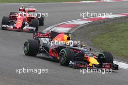 Daniel Ricciardo (AUS) Red Bull Racing  09.04.2017. Formula 1 World Championship, Rd 2, Chinese Grand Prix, Shanghai, China, Race Day.