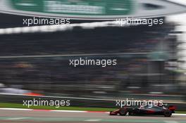 Kevin Magnussen (DEN) Haas VF-17. 09.04.2017. Formula 1 World Championship, Rd 2, Chinese Grand Prix, Shanghai, China, Race Day.