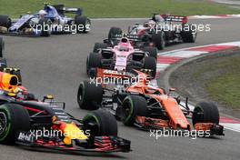 Stoffel Vandoorne (BEL) McLaren F1  09.04.2017. Formula 1 World Championship, Rd 2, Chinese Grand Prix, Shanghai, China, Race Day.