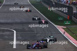 Daniil Kvyat (RUS) Scuderia Toro Rosso STR12. 09.04.2017. Formula 1 World Championship, Rd 2, Chinese Grand Prix, Shanghai, China, Race Day.
