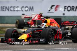 Daniel Ricciardo (AUS) Red Bull Racing RB13. 09.04.2017. Formula 1 World Championship, Rd 2, Chinese Grand Prix, Shanghai, China, Race Day.