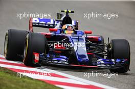 Carlos Sainz Jr (ESP) Scuderia Toro Rosso STR12. 08.04.2017. Formula 1 World Championship, Rd 2, Chinese Grand Prix, Shanghai, China, Qualifying Day.