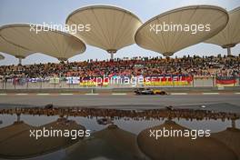 Nico Hulkenberg (GER) Renault Sport F1 Team  08.04.2017. Formula 1 World Championship, Rd 2, Chinese Grand Prix, Shanghai, China, Qualifying Day.