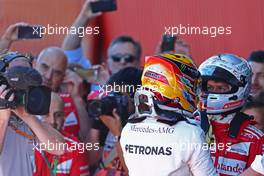 Lewis Hamilton (GBR) Mercedes AMG F1  and Sebastian Vettel (GER) Scuderia Ferrari  14.05.2017. Formula 1 World Championship, Rd 5, Spanish Grand Prix, Barcelona, Spain, Race Day.