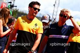 (L to R): Jolyon Palmer (GBR) Renault Sport F1 Team and Marcus Ericsson (SWE) Sauber F1 Team on the drivers parade. 14.05.2017. Formula 1 World Championship, Rd 5, Spanish Grand Prix, Barcelona, Spain, Race Day.
