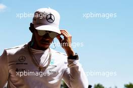 Lewis Hamilton (GBR) Mercedes AMG F1 on the drivers parade. 14.05.2017. Formula 1 World Championship, Rd 5, Spanish Grand Prix, Barcelona, Spain, Race Day.
