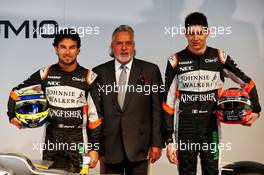 (L to R): Sergio Perez (MEX) Sahara Force India F1 with Dr. Vijay Mallya (IND) Sahara Force India F1 Team Owner and Esteban Ocon (FRA) Sahara Force India F1 Team. 22.02.2017. Sahara Force India F1 VJM10 Launch, Silverstone, England.