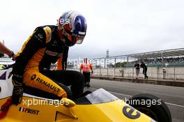 Sergey Sirotkin (RUS) Renault Sport F1 Team Third Driver in the Renault RE40. 16.07.2017. Formula 1 World Championship, Rd 10, British Grand Prix, Silverstone, England, Race Day.