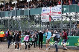 Lewis Hamilton (GBR) Mercedes AMG F1 greets the fans in the grandstand. 13.07.2017. Formula 1 World Championship, Rd 10, British Grand Prix, Silverstone, England, Preparation Day.