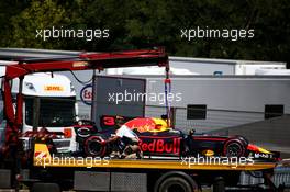 The Red Bull Racing RB13 of Daniel Ricciardo (AUS) Red Bull Racing is recovered back to the pits on the back of a truck. 29.07.2017. Formula 1 World Championship, Rd 11, Hungarian Grand Prix, Budapest, Hungary, Qualifying Day.