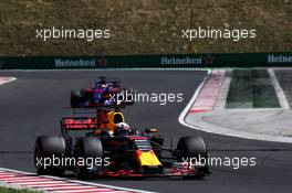 Daniel Ricciardo (AUS) Red Bull Racing RB13. 29.07.2017. Formula 1 World Championship, Rd 11, Hungarian Grand Prix, Budapest, Hungary, Qualifying Day.