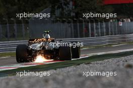 Kevin Magnussen (DEN) Haas VF-17 sends sparks flying. 01.09.2017. Formula 1 World Championship, Rd 13, Italian Grand Prix, Monza, Italy, Practice Day.