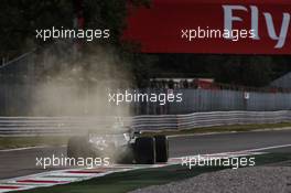 Valtteri Bottas (FIN) Mercedes AMG F1 W08 sends sparks flying. 01.09.2017. Formula 1 World Championship, Rd 13, Italian Grand Prix, Monza, Italy, Practice Day.