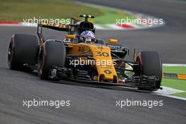 Jolyon Palmer (GBR) Renault Sport F1 Team   01.09.2017. Formula 1 World Championship, Rd 13, Italian Grand Prix, Monza, Italy, Practice Day.