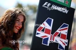 Grid girl, Lewis Hamilton (GBR) Mercedes AMG F1   03.09.2017. Formula 1 World Championship, Rd 13, Italian Grand Prix, Monza, Italy, Race Day.