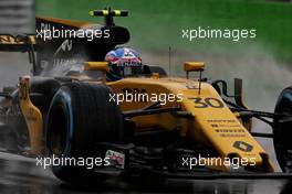 Jolyon Palmer (GBR) Renault Sport F1 Team RS17. 02.09.2017. Formula 1 World Championship, Rd 13, Italian Grand Prix, Monza, Italy, Qualifying Day.