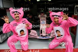 The Pink Panthers. Fans with the Sahara Force India F1 Team. 31.08.2017. Formula 1 World Championship, Rd 13, Italian Grand Prix, Monza, Italy, Preparation Day.