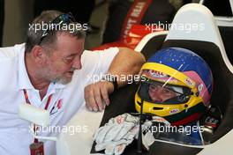 Jacques Villeneuve drives the F1 two seaters  31.08.2017. Formula 1 World Championship, Rd 13, Italian Grand Prix, Monza, Italy, Preparation Day.