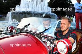 Kevin Magnussen (DEN) Haas F1 Team at a drivers' parade in Milan. 31.08.2017. Formula 1 World Championship, Rd 13, Italian Grand Prix, Monza, Italy, Preparation Day.