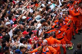 Fans in the pit lane. 31.08.2017. Formula 1 World Championship, Rd 13, Italian Grand Prix, Monza, Italy, Preparation Day.