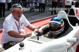 Paul Stoddart (AUS) with Ivan Capelli (ITA) in the Two-Seater F1 Experiences Racing Car. 31.08.2017. Formula 1 World Championship, Rd 13, Italian Grand Prix, Monza, Italy, Preparation Day.