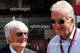 (L to R): Bernie Ecclestone (GBR) with Piero Ferrari (ITA) Ferrari Vice-President. 26.05.2017. Formula 1 World Championship, Rd 6, Monaco Grand Prix, Monte Carlo, Monaco, Friday.