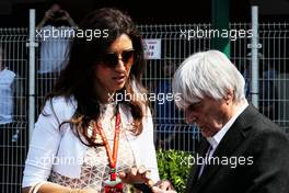 Bernie Ecclestone (GBR) with his wife Fabiana Flosi (BRA). 26.05.2017. Formula 1 World Championship, Rd 6, Monaco Grand Prix, Monte Carlo, Monaco, Friday.