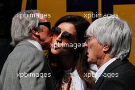 Bernie Ecclestone (GBR) with his wife Fabiana Flosi (BRA) and Jackie Stewart (GBR). 26.05.2017. Formula 1 World Championship, Rd 6, Monaco Grand Prix, Monte Carlo, Monaco, Friday.