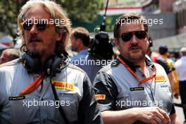 (L to R): Max Damiani (ITA) Pirelli F1 Chief Engineer Co-ordinator with Paul Hembery (GBR) Pirelli Motorsport Director on the grid. 28.05.2017. Formula 1 World Championship, Rd 6, Monaco Grand Prix, Monte Carlo, Monaco, Race Day.