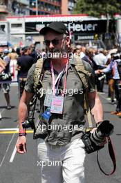 Liam Cunningham (IRE) Actor on the grid. 28.05.2017. Formula 1 World Championship, Rd 6, Monaco Grand Prix, Monte Carlo, Monaco, Race Day.