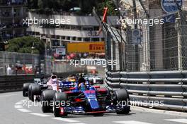 Carlos Sainz Jr (ESP) Scuderia Toro Rosso STR12 at the start of the race. 28.05.2017. Formula 1 World Championship, Rd 6, Monaco Grand Prix, Monte Carlo, Monaco, Race Day.