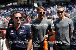 (L to R): Christian Horner (GBR) Red Bull Racing Team Principal with Jenson Button (GBR) McLaren and Mike Collier (GBR) Personal Trainer. 28.05.2017. Formula 1 World Championship, Rd 6, Monaco Grand Prix, Monte Carlo, Monaco, Race Day.