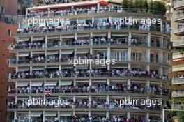 Fans on apartment balconies. 28.05.2017. Formula 1 World Championship, Rd 6, Monaco Grand Prix, Monte Carlo, Monaco, Race Day.